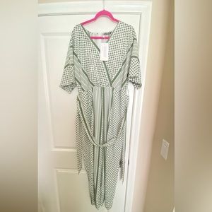 Jumpsuit nice quality used for video shoot only.